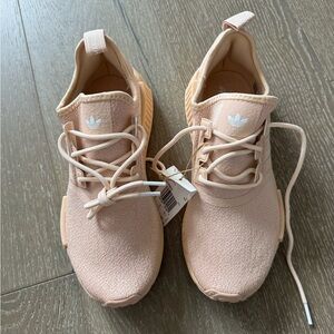 Adidas Nmd R1 women’s Sneakers